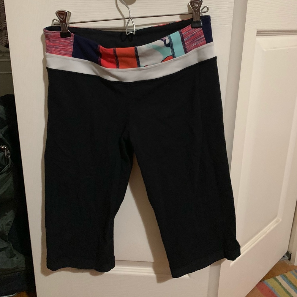 LULU LEMON REVERSIBLE CAPRIS